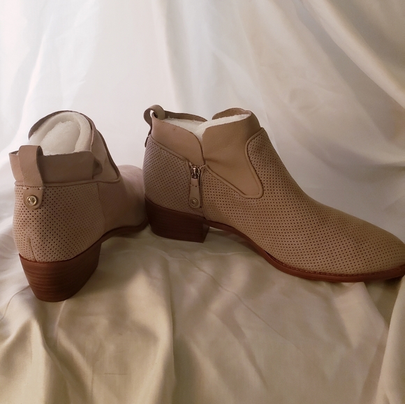 NEW Nurture Suede Ankle Boots, Taupe, Size 12 - Picture 3 of 8
